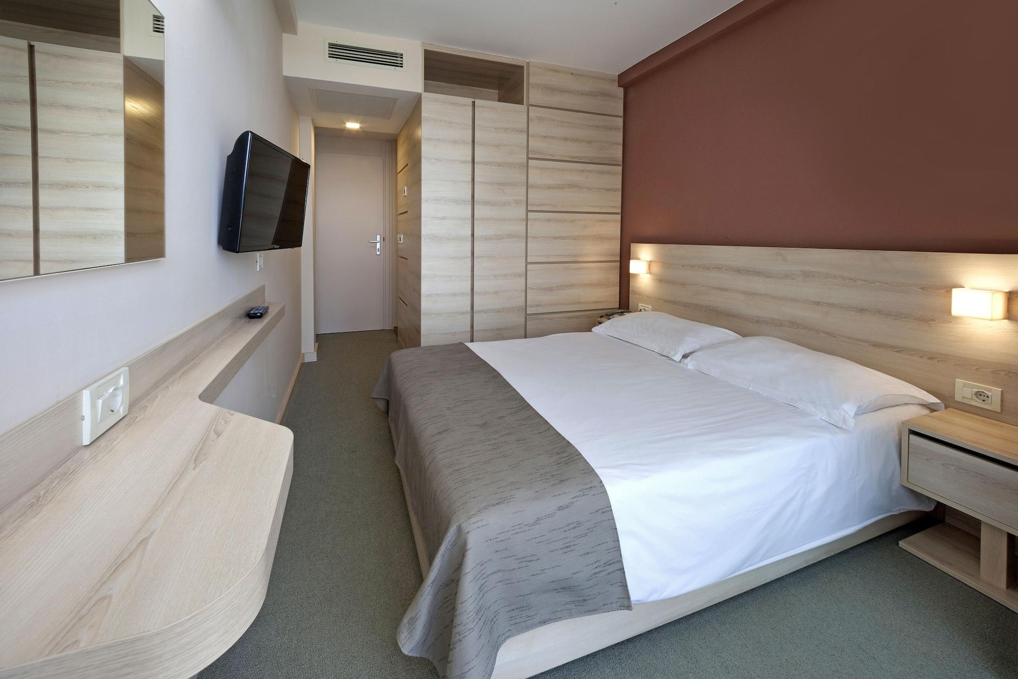 Hotel Materada Plava Laguna 포레치 외부 사진