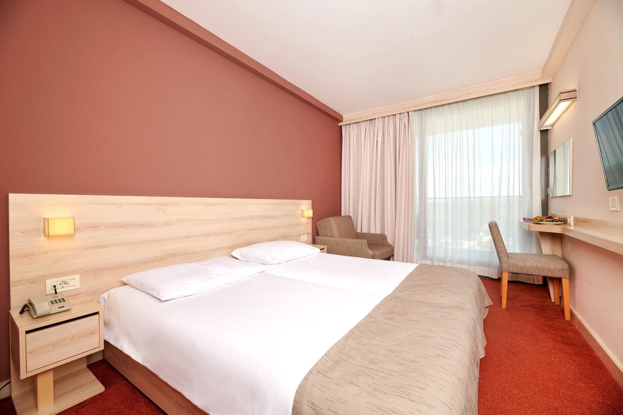 Hotel Materada Plava Laguna 포레치 외부 사진