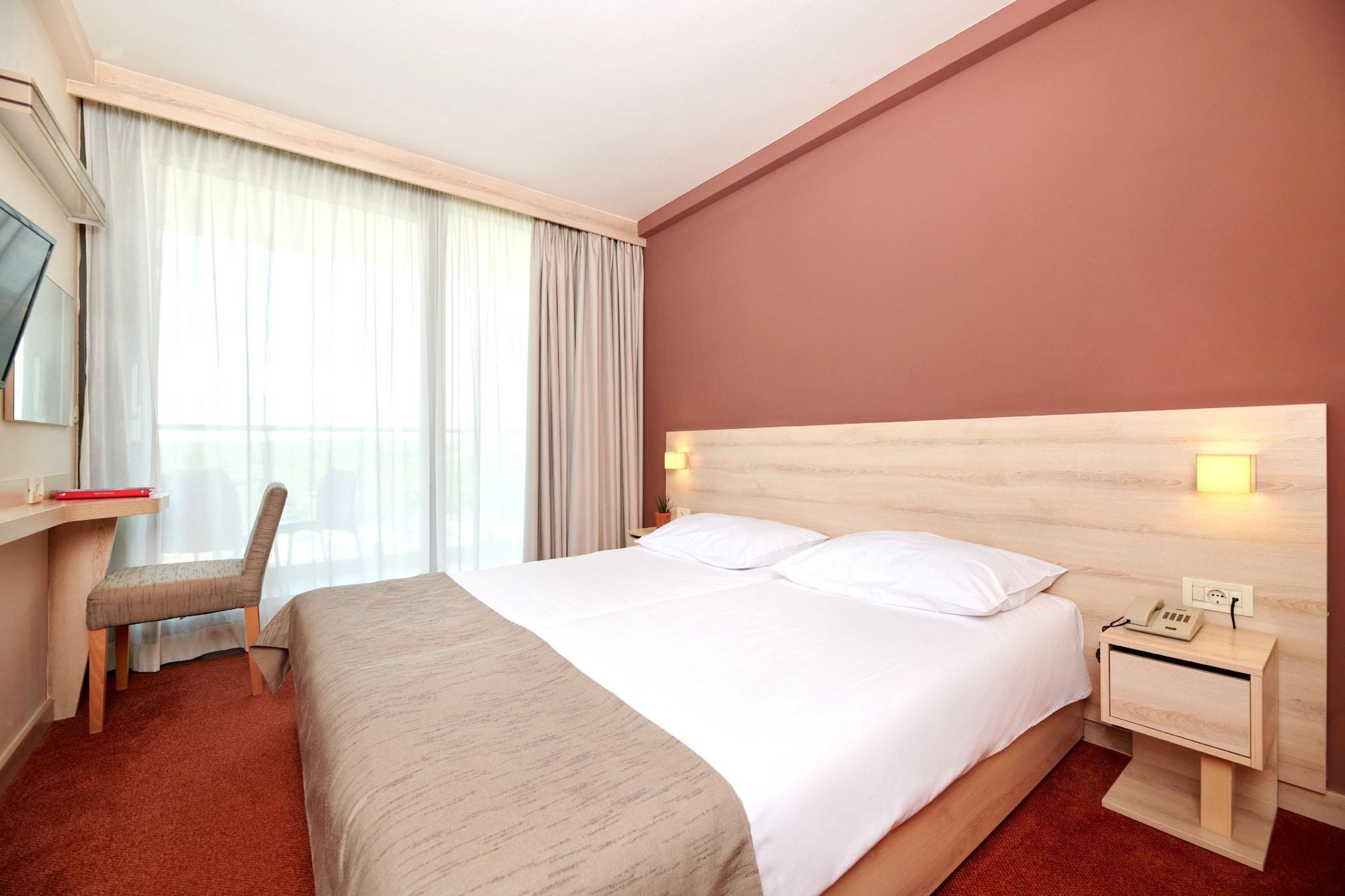 Hotel Materada Plava Laguna 포레치 외부 사진