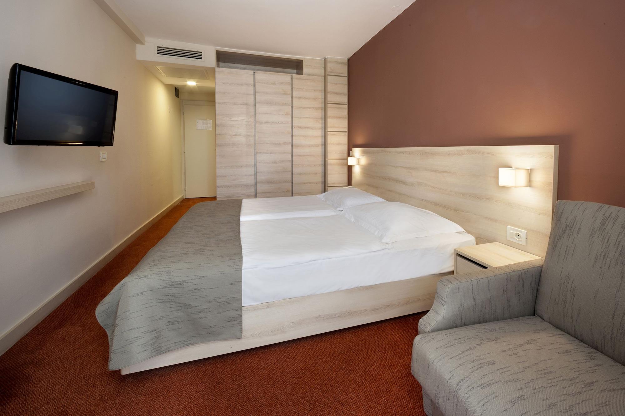 Hotel Materada Plava Laguna 포레치 외부 사진